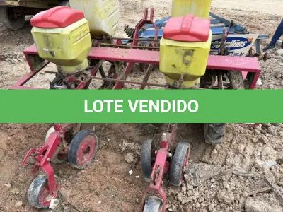 LOTE 017 - Agrícolas