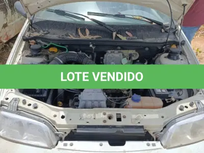 LOTE 002 - Automóvel