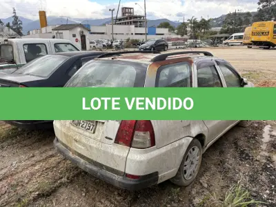 LOTE 005 - Automóvel