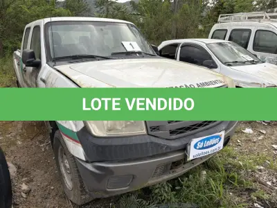 LOTE 001 - Caminhonete