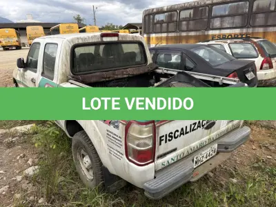 LOTE 001 - Caminhonete
