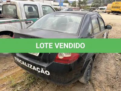 LOTE 004 - Automóvel