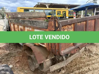 LOTE 007 - Caminhão