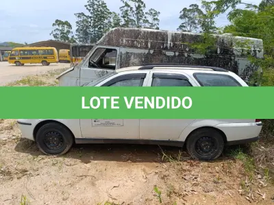 LOTE 002 - Automóvel