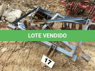 LOTE 017 - Agrícolas