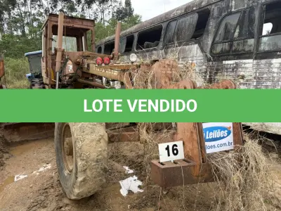 LOTE 016 - Patrola Motoniveladora