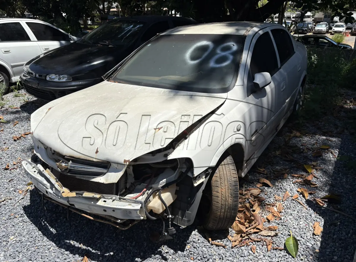 LOTE 008 - BAIXADO