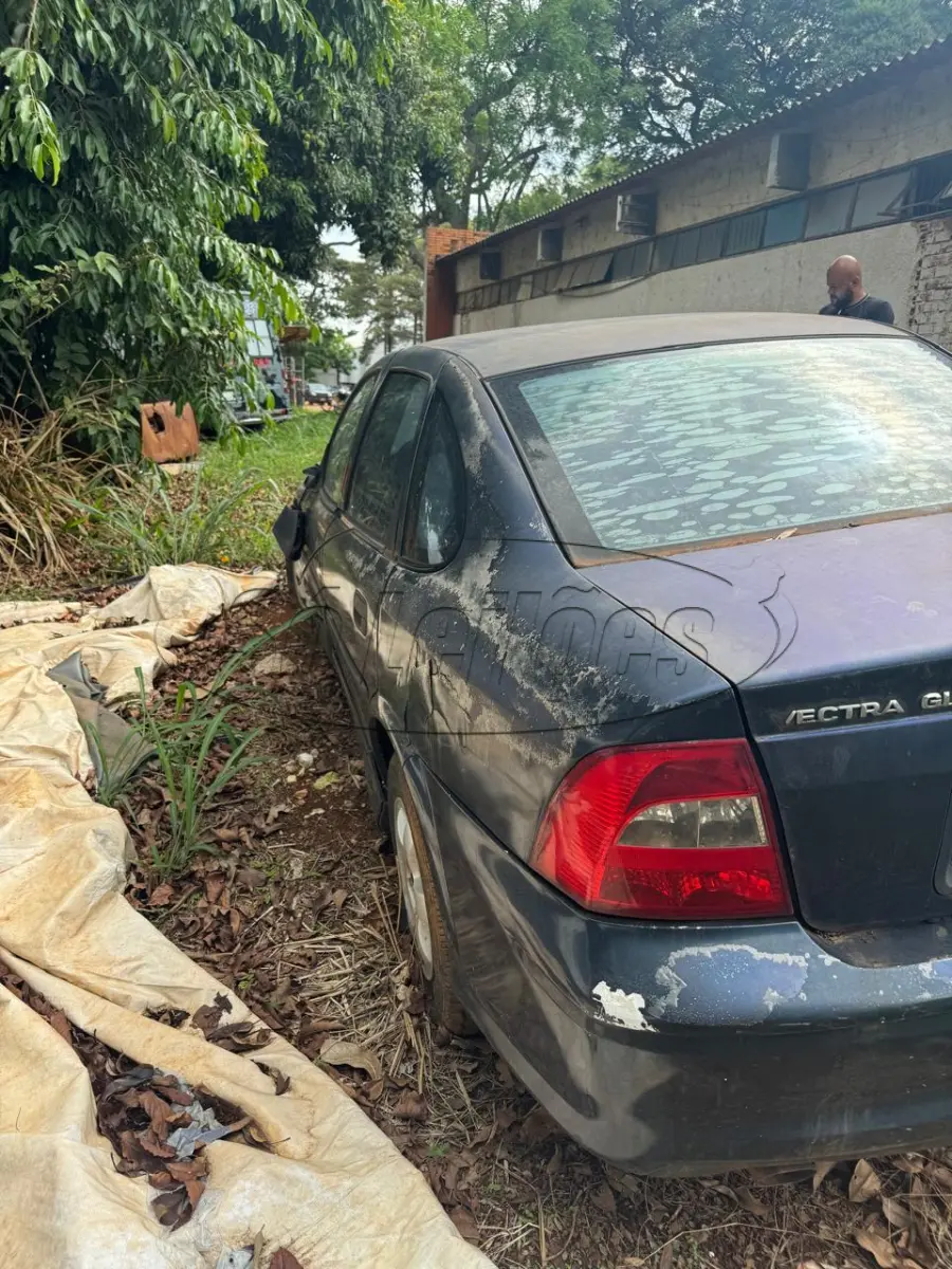 LOTE 014 - AUTOMÓVEIS