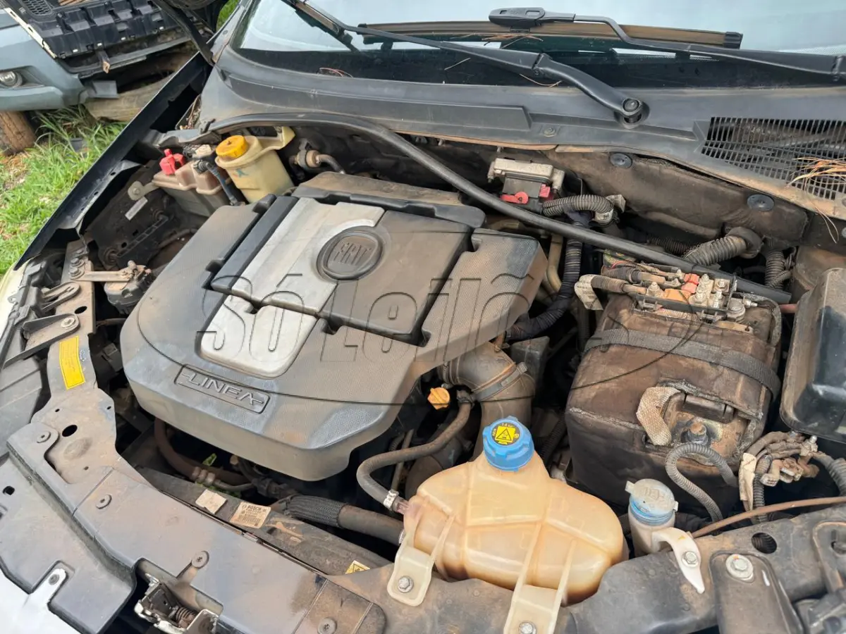 LOTE 033 - AUTOMÓVEL