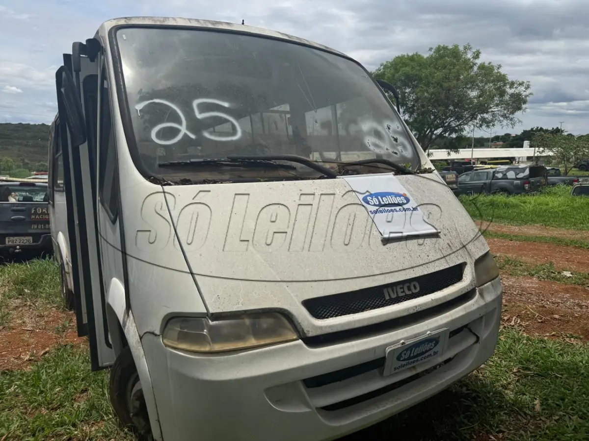 LOTE 025 - MICRO ÔNIBUS