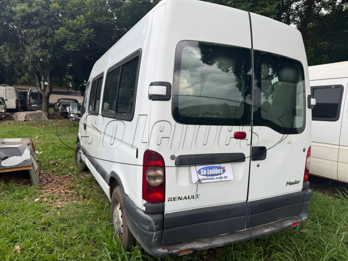 LOTE 029 - VAN