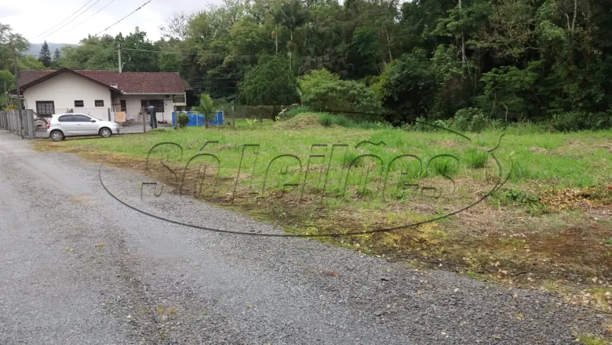 LOTE 001 - Terreno Urbano