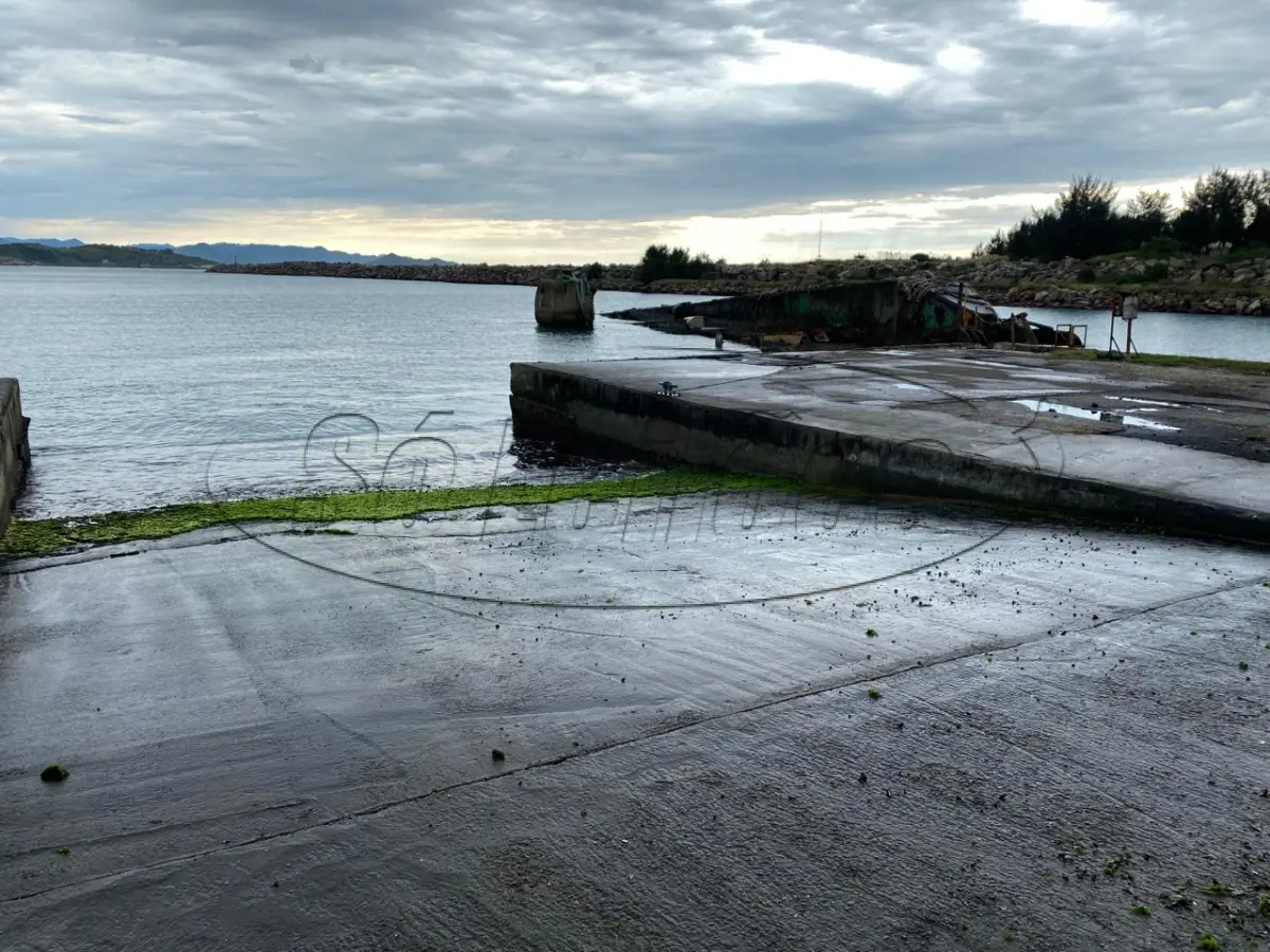 LOTE 002 - Draga de sucção