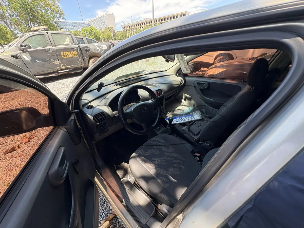 LOTE 012 - AUTOMÓVEL