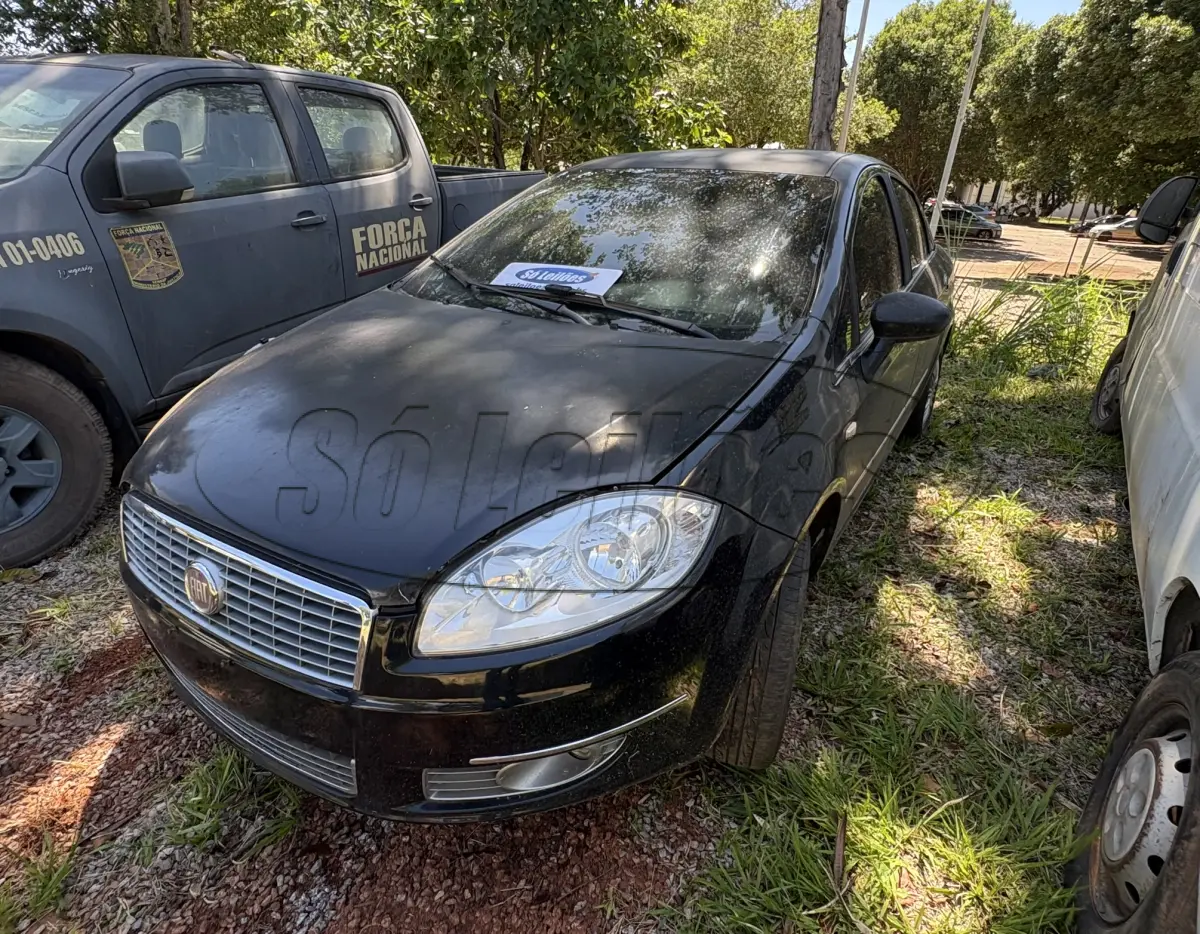 LOTE 033 - AUTOMÓVEL