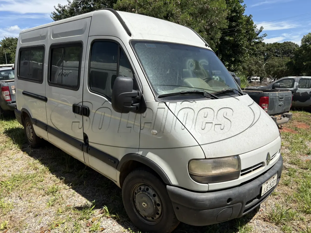 LOTE 029 - VAN