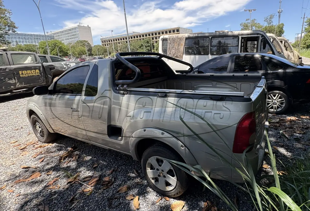 LOTE 012 - AUTOMÓVEL