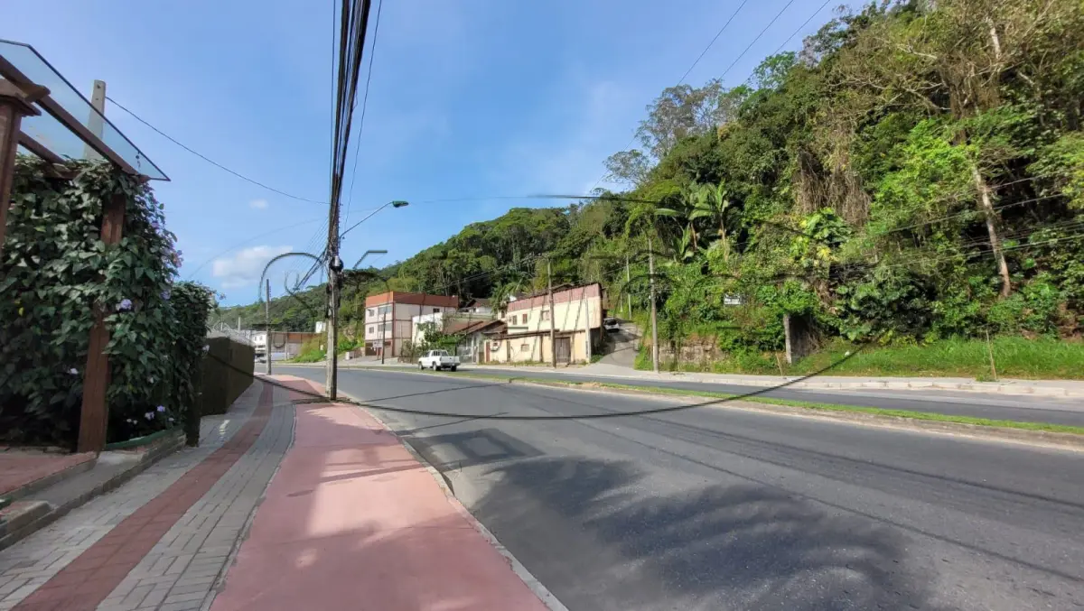 LOTE 001 - Terreno Urbano