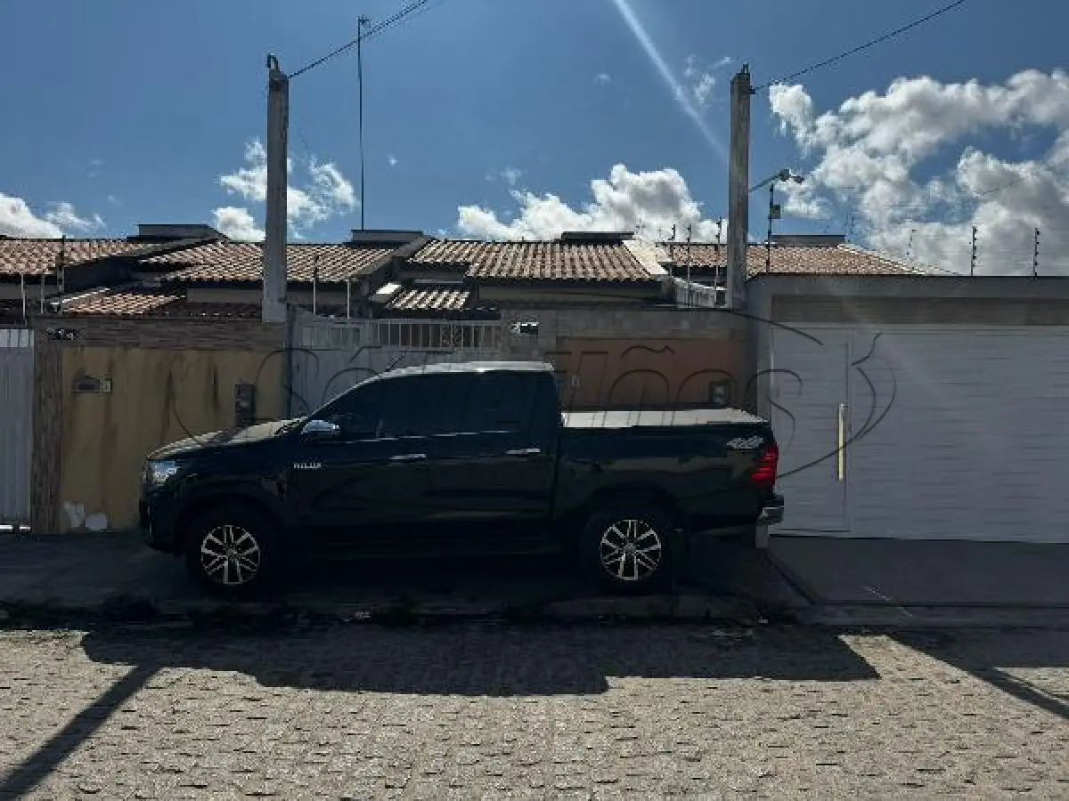 LOTE 024 - BA/FEIRA DE SANTANA/CASA