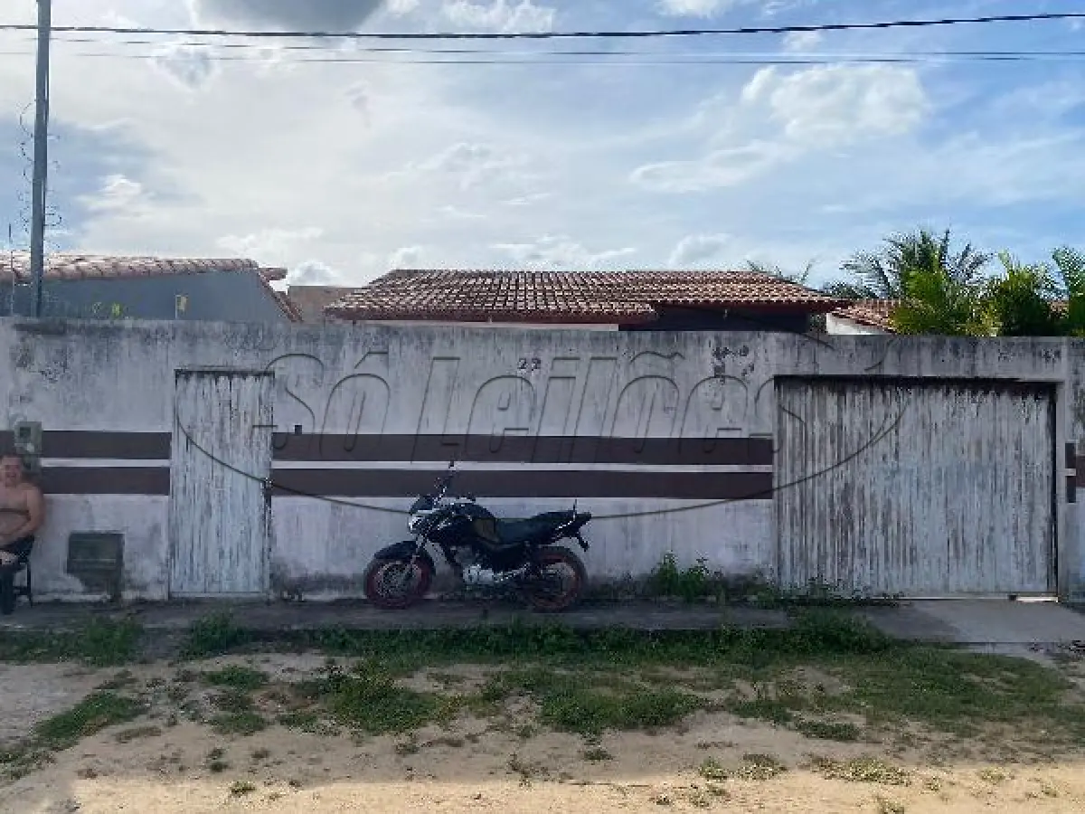 LOTE 042 - BA/TEIXEIRA DE FREITAS/CASA