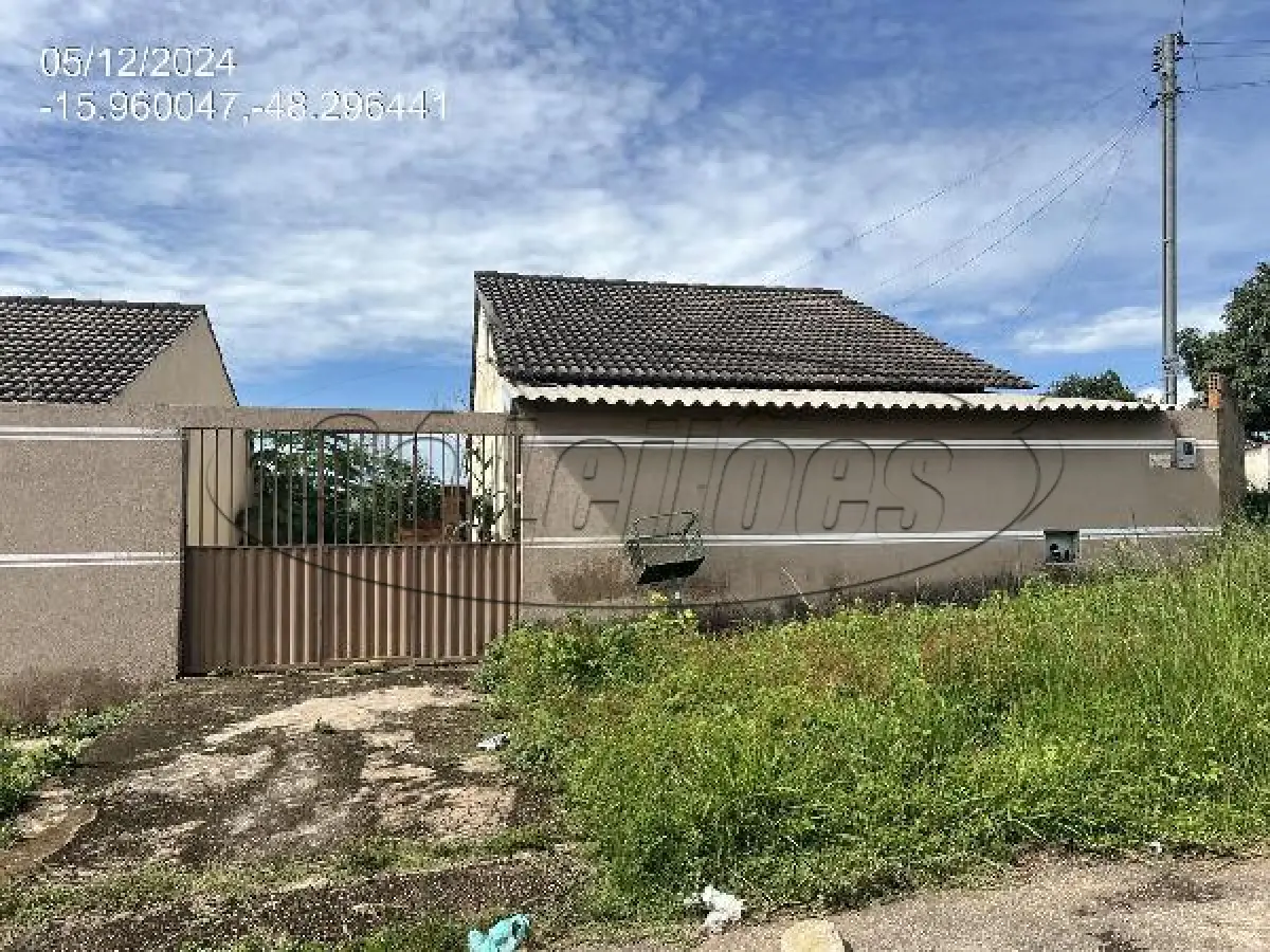 LOTE 111 - GO/SANTO ANTONIO DO DESCOBERTO/CASA