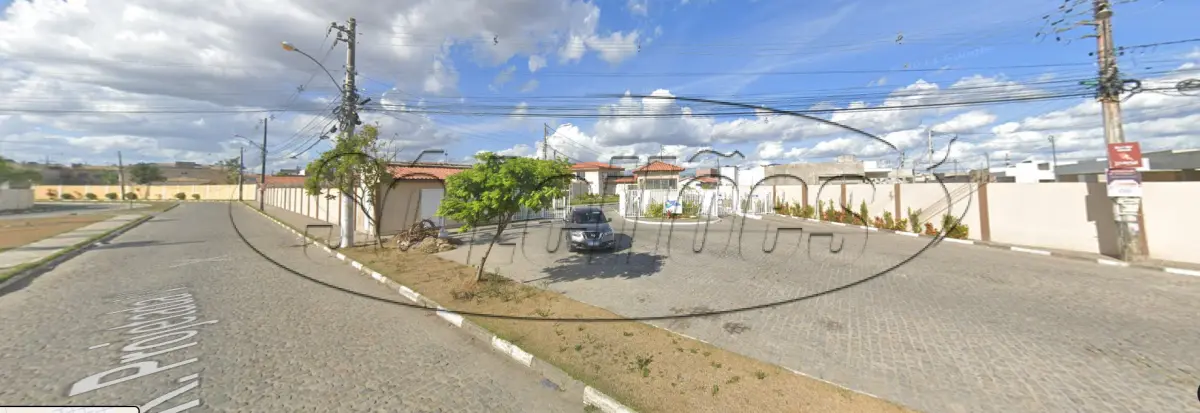 LOTE 025 - BA/FEIRA DE SANTANA/CASA