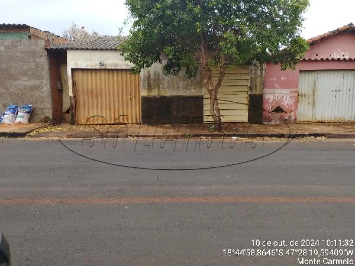 LOTE 148 - MG/MONTE CARMELO/CASA