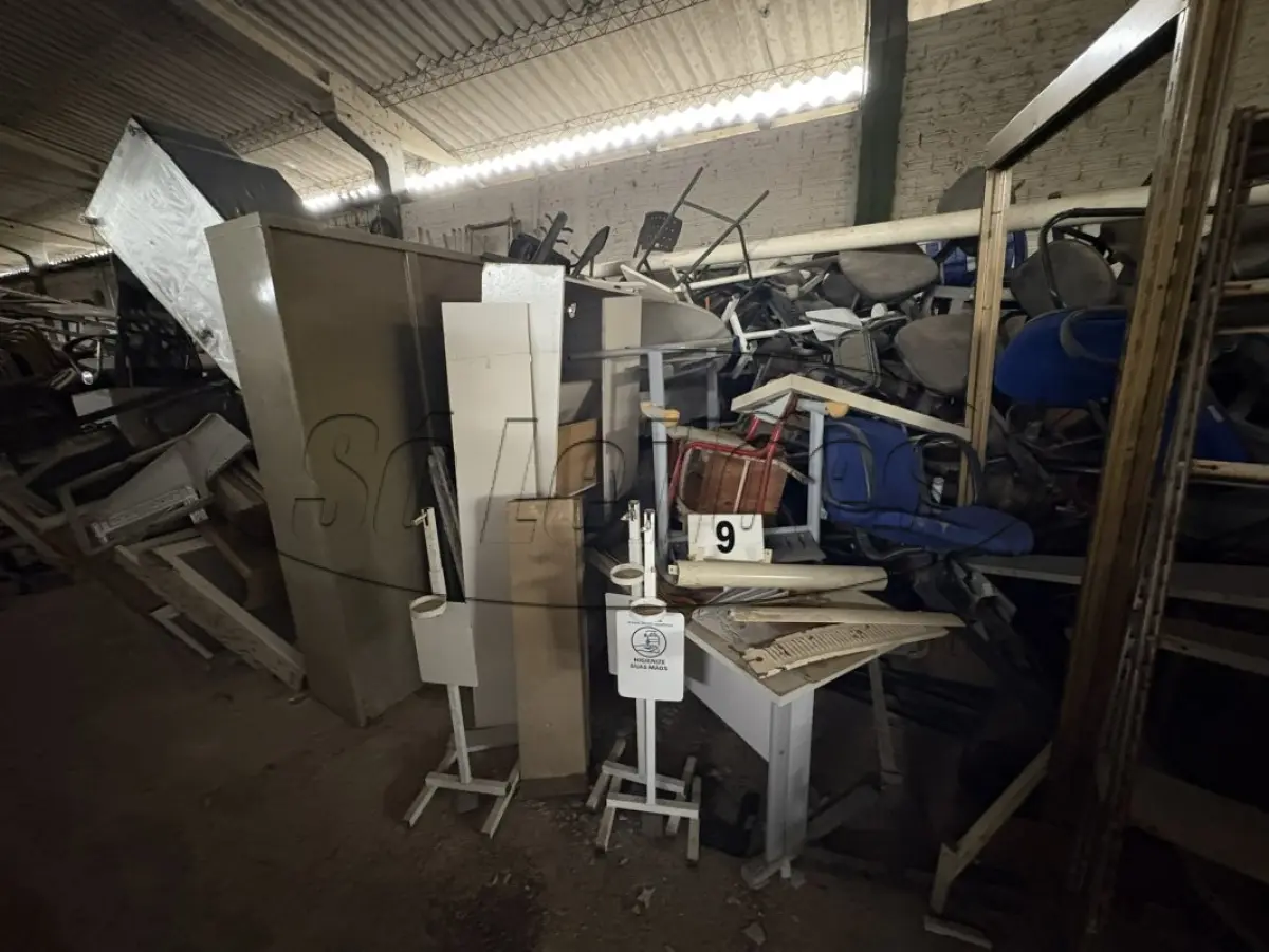 LOTE 009 - Sucata