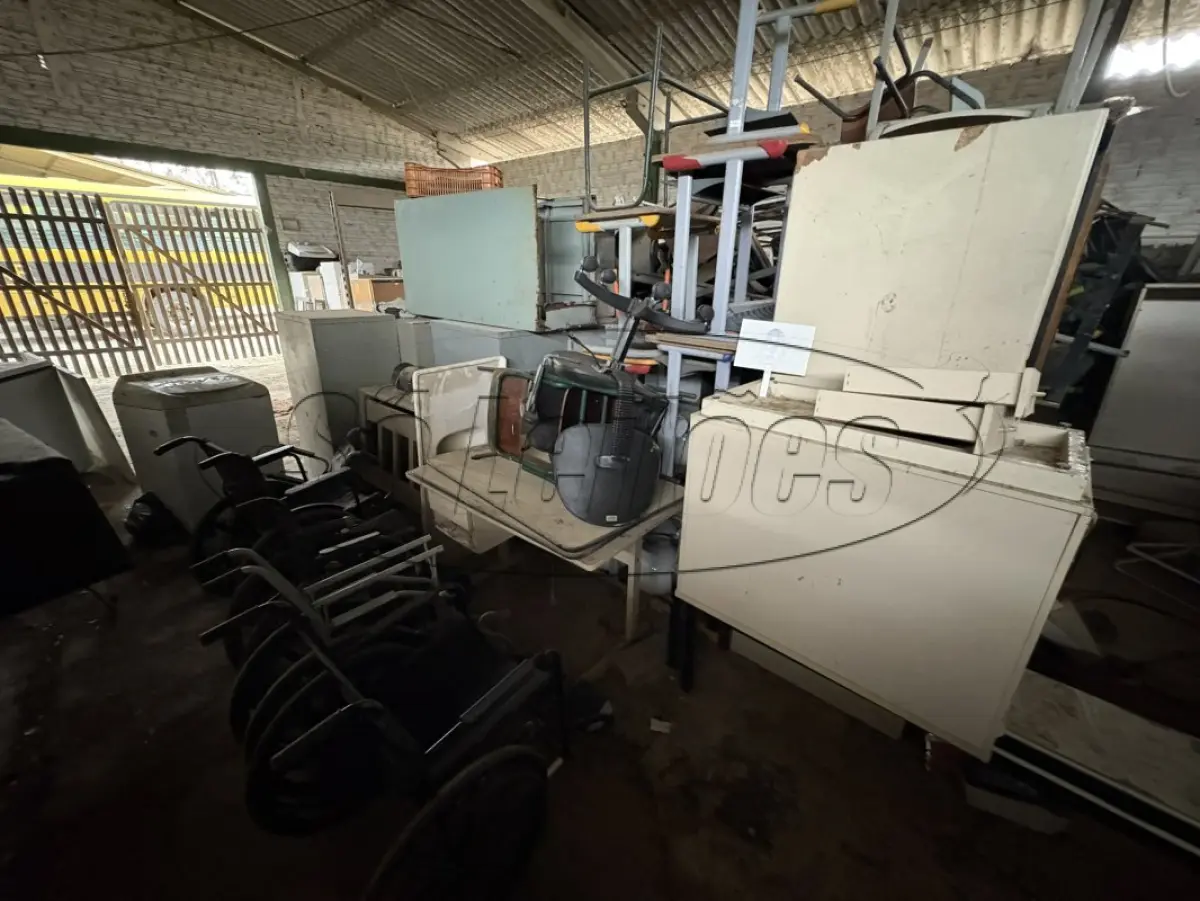 LOTE 009 - Sucata
