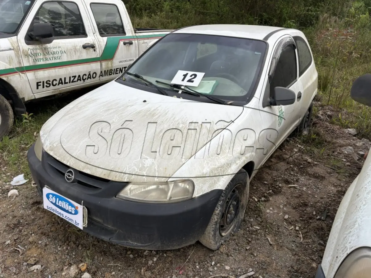 LOTE 012 - Automóvel