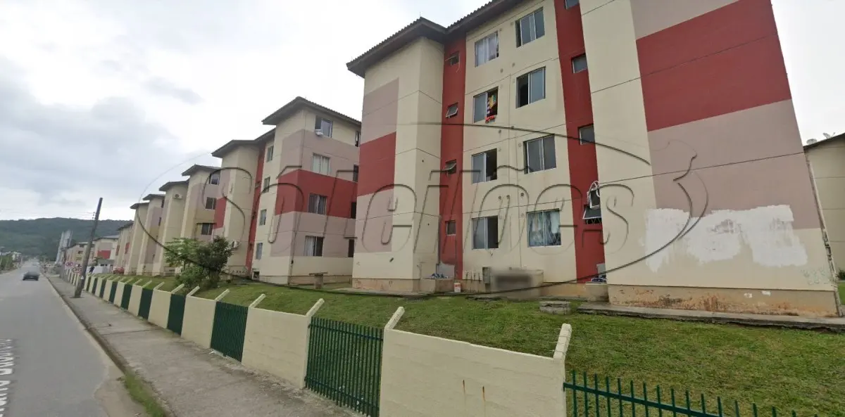 LOTE 001 - Apartamento