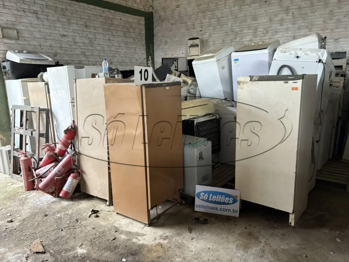 LOTE 010 - Sucata