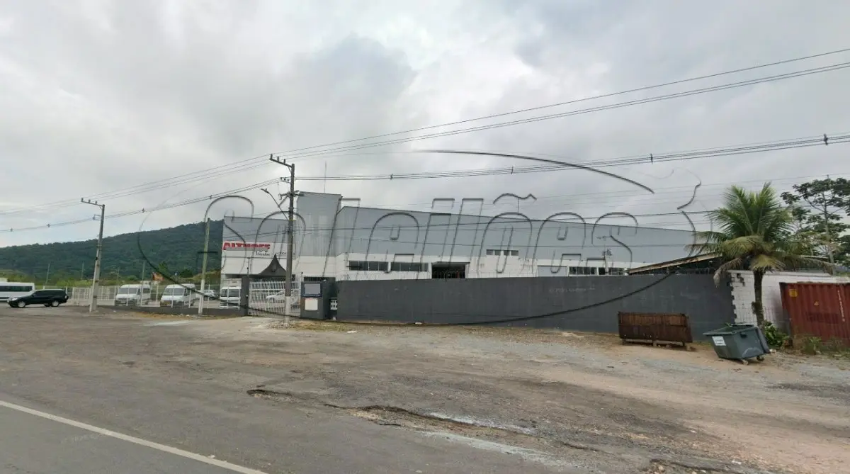 LOTE 001 - Terreno e Galpão