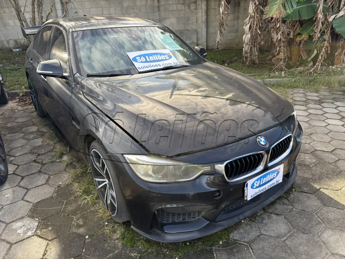 LOTE 005 - Automóvel