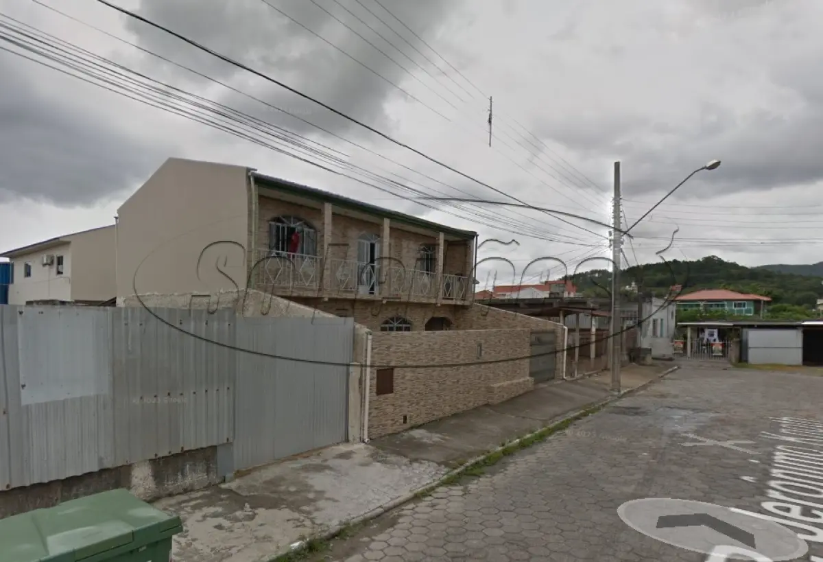 LOTE 001 - Terreno