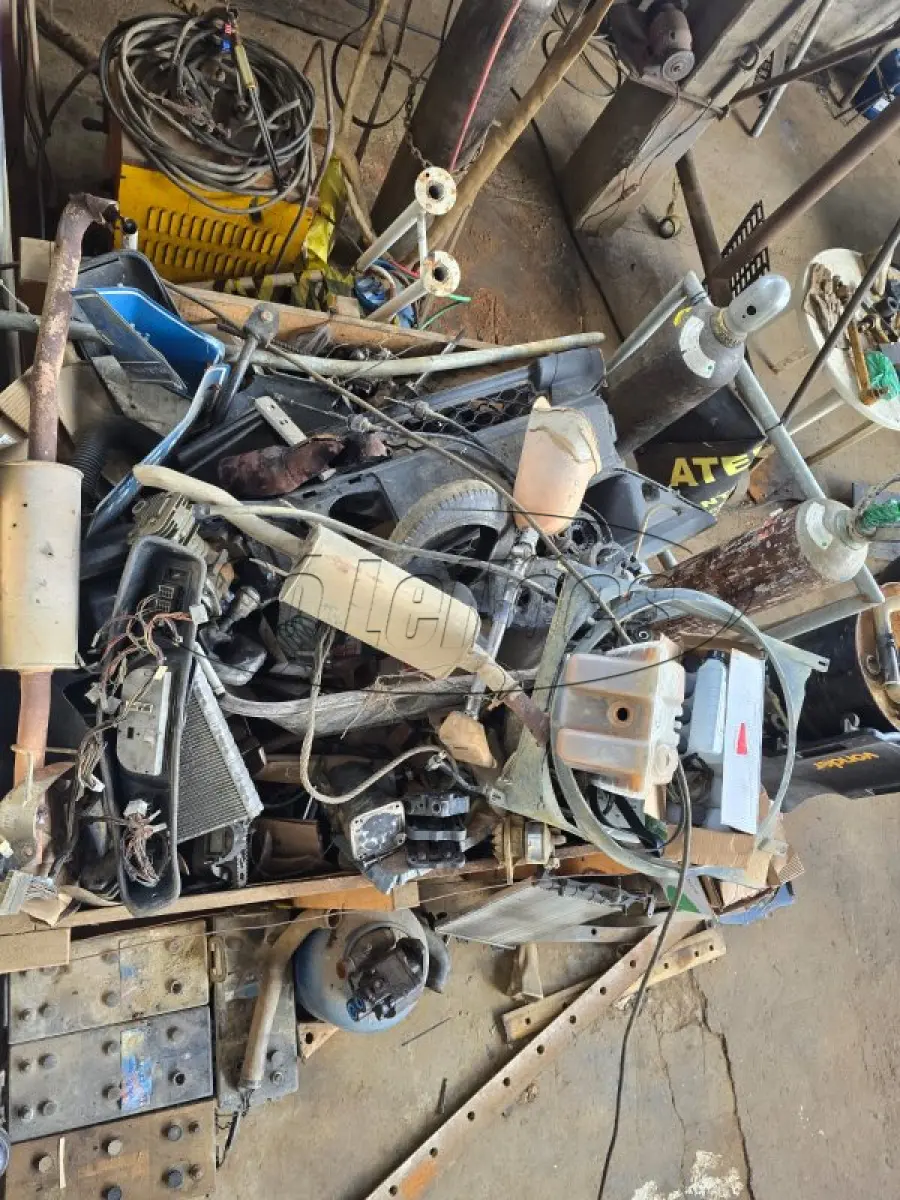 LOTE 009 - Material Ferroso