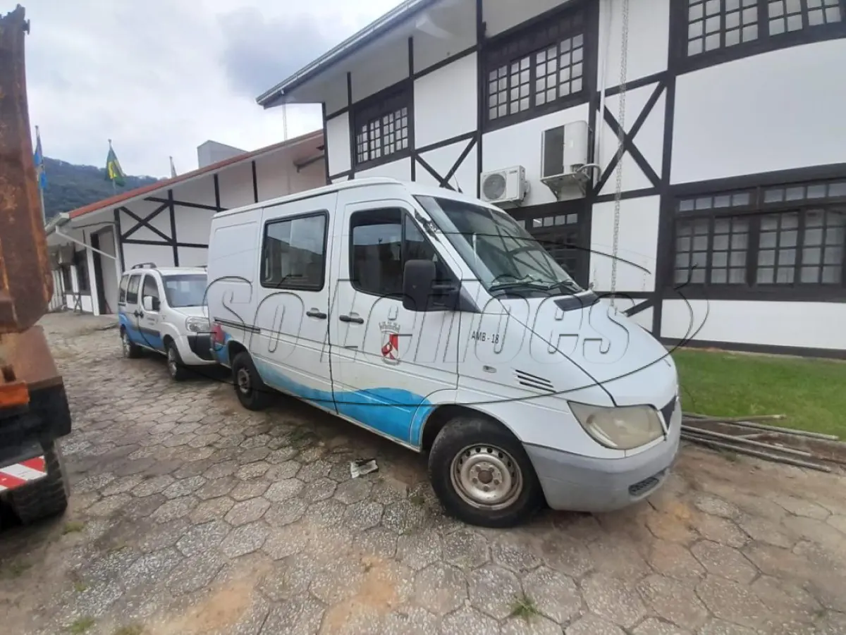 LOTE 006 - Sprinterf M. Benz Sucata