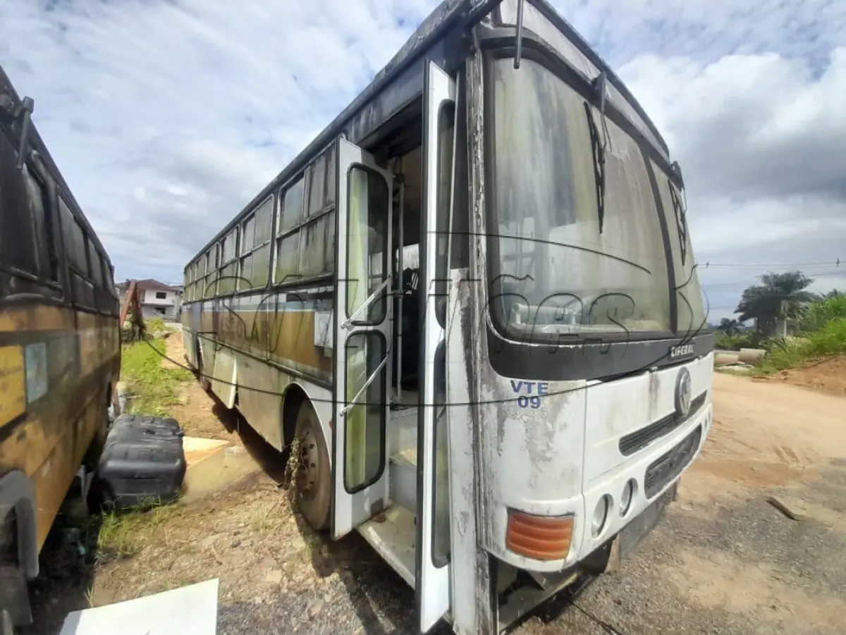 LOTE 007 - Ônibus Sucata VW