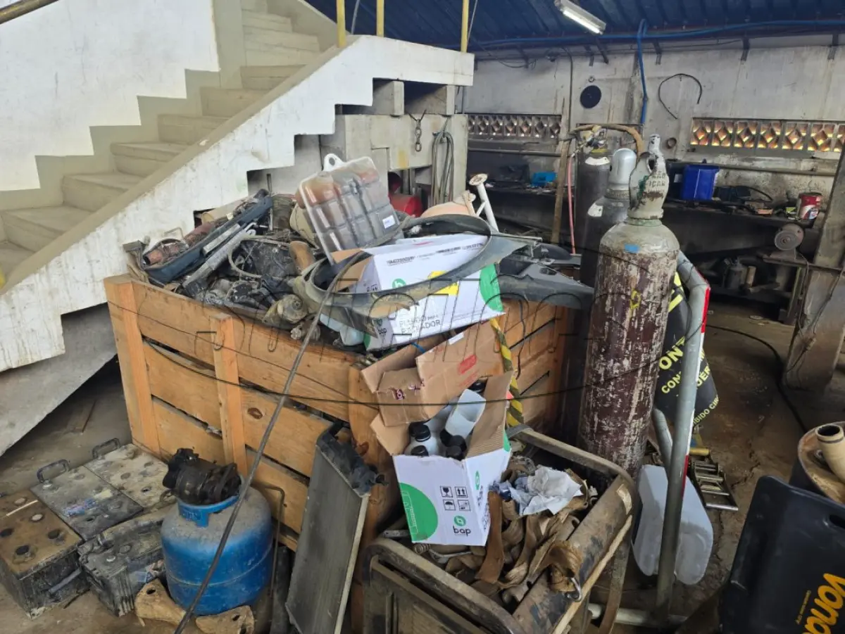 LOTE 009 - Material Ferroso