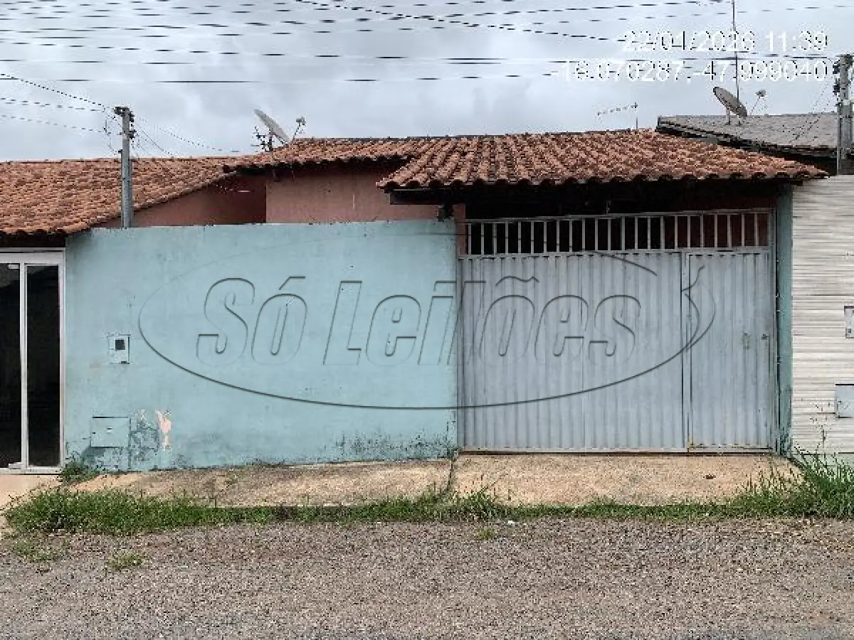LOTE 096 - GO / VALPARAISO DE GOIAS / CASA