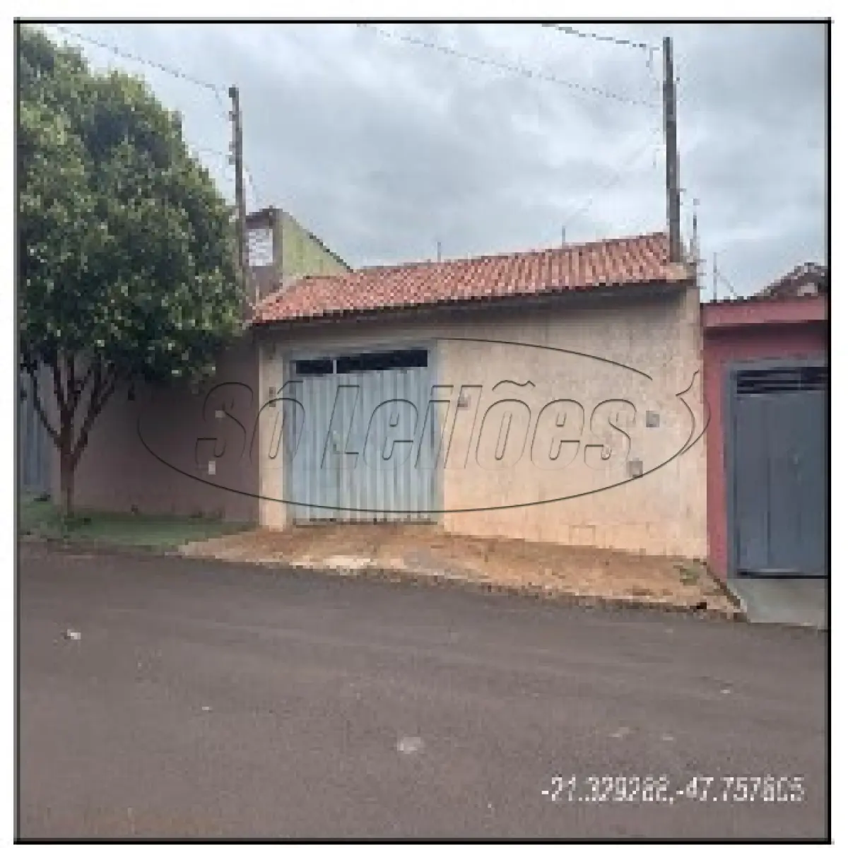 LOTE 421 - SP / CRAVINHOS / CASA