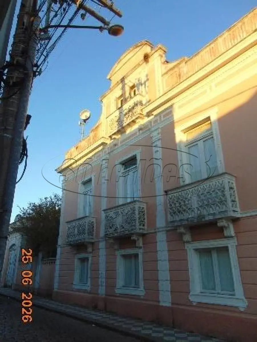 LOTE 003 - TERRENO EDIFICADO EM LAGUNA/SC (CASARÃO)