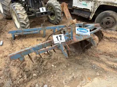 LOTE 017 - Agrícolas