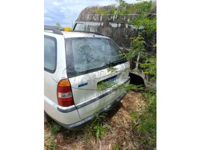 LOTE 002 - Automóvel