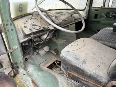 LOTE 006 - Caminhão