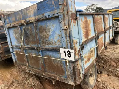 LOTE 018 - Equipamentos