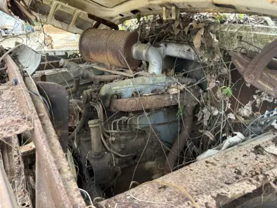 LOTE 007 - Caminhão