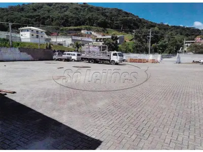 LOTE 001 - Terreno e Galpão