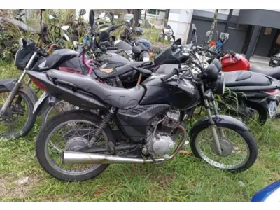 LOTE 001 - MOTOCICLETA