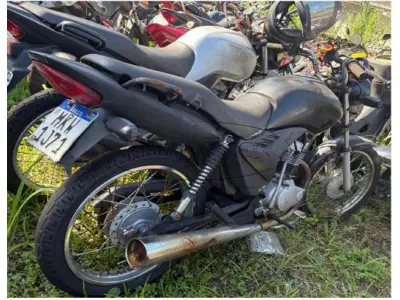 LOTE 001 - MOTOCICLETA